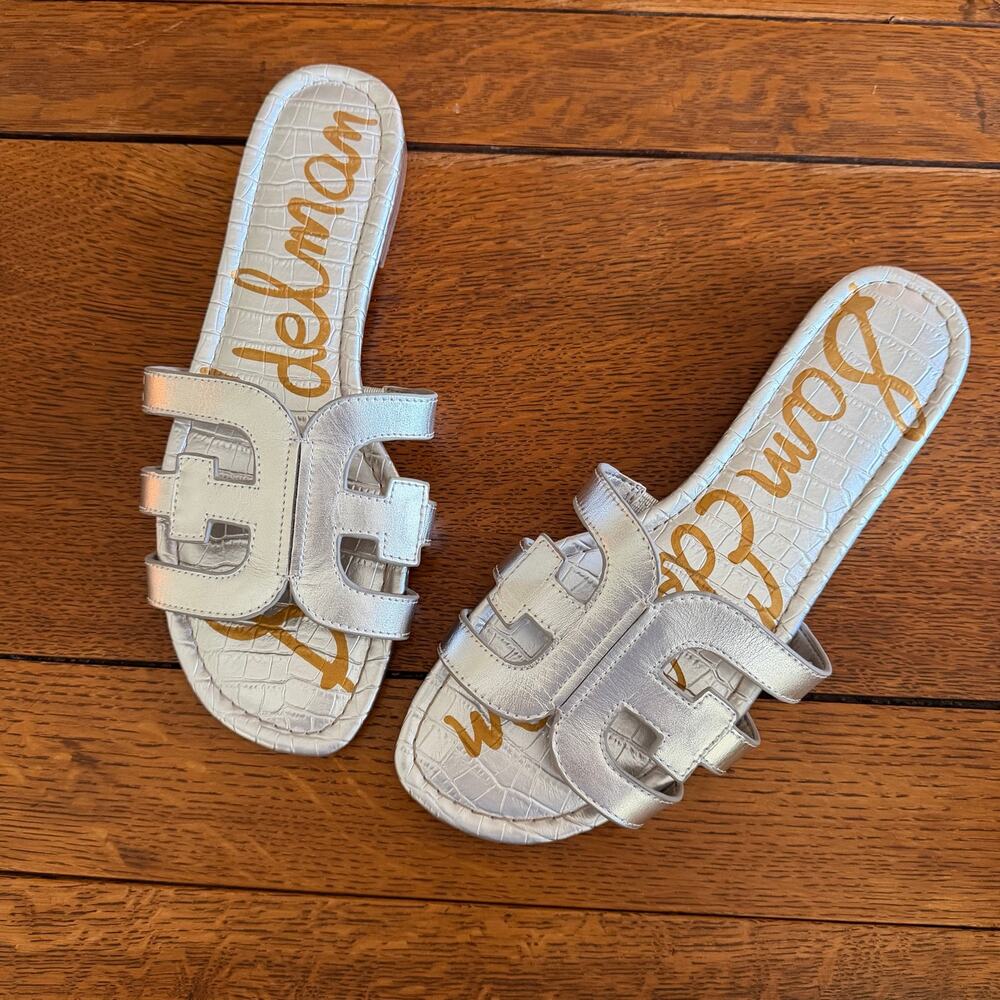 Sam Edelman Bay Sandals Soft Silver Size 9 Metallic Logo Slides